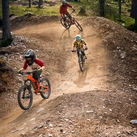 Ski-inn Rukasuites 4*